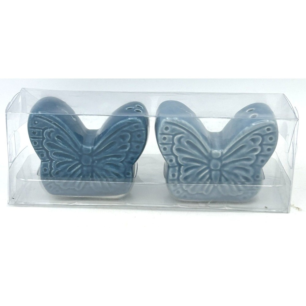 Dolly Parton Blue Butterfly Salt Pepper Shaker Set Ceramic Unused